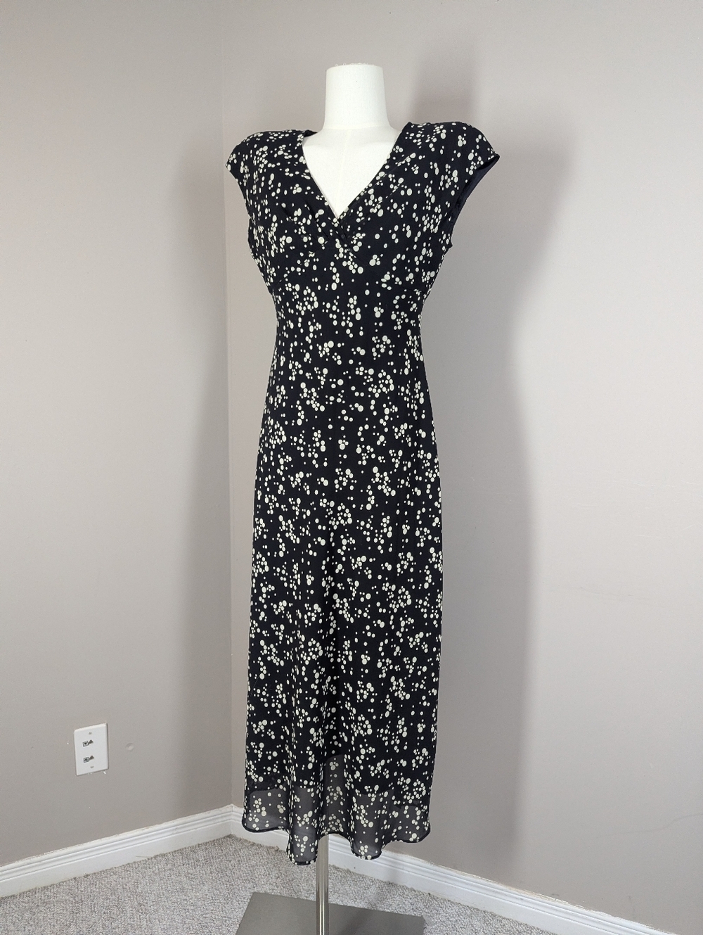 Bandolino Black White Midi Dress Size 6 Bias Cut Office Event Modest Dress